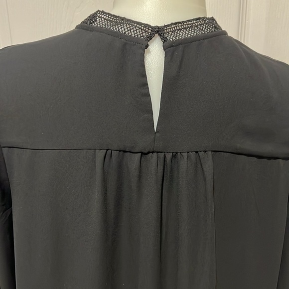 Ann Taylor long sleeve lace trim black pleated front mini dress size 8 - Picture 6 of 11